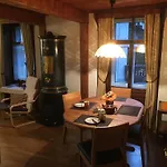 Sportlerzimmer & *